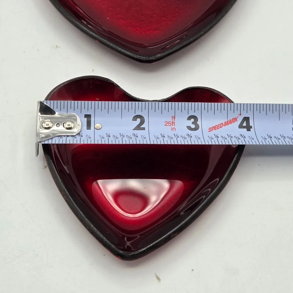 VINTAGE  Three Stackable Ruby Red Glass‎ Heart Trinket Jewelry Trays
